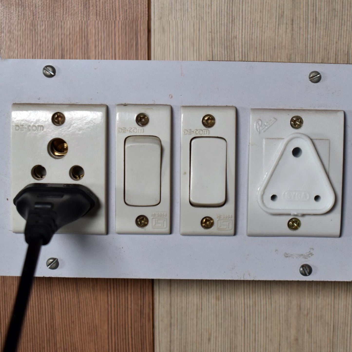 6134 Baby Safety Small Electrical Socket Cover, Outlet Plug Protector (Pack of 100Pc)