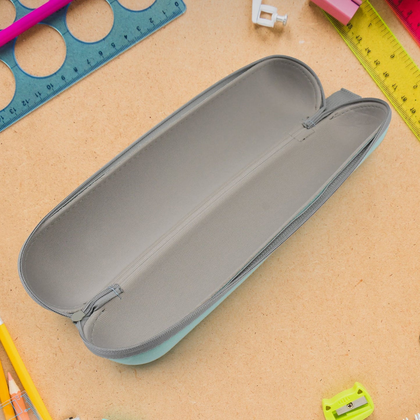 Portable Multipurpose Zip Pouch Bag (1 Pc / 30 Cm)