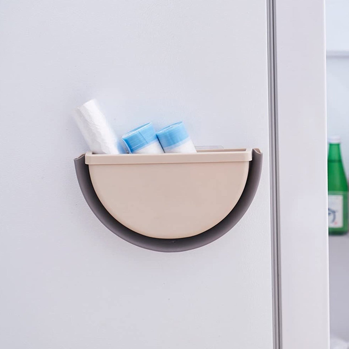 Wall Mounted Hanging Trash Can With Adhesive Hook, Garbage Bin for Kitchen Cabinet Door, Small Collapsible Foldable Waste Bins, Hanging Trash Holder for Bathroom Bedroom Office Car, Portable (1 Pc)