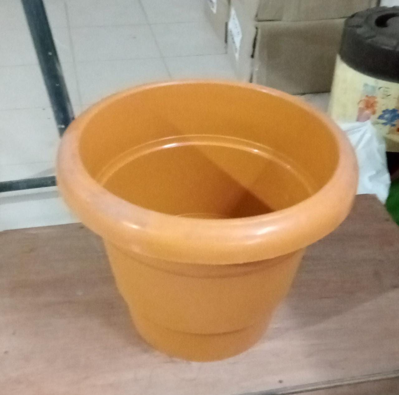 0822 Garden Heavy Plastic Planter Pot / Gamla (Brown, Pack of 1)