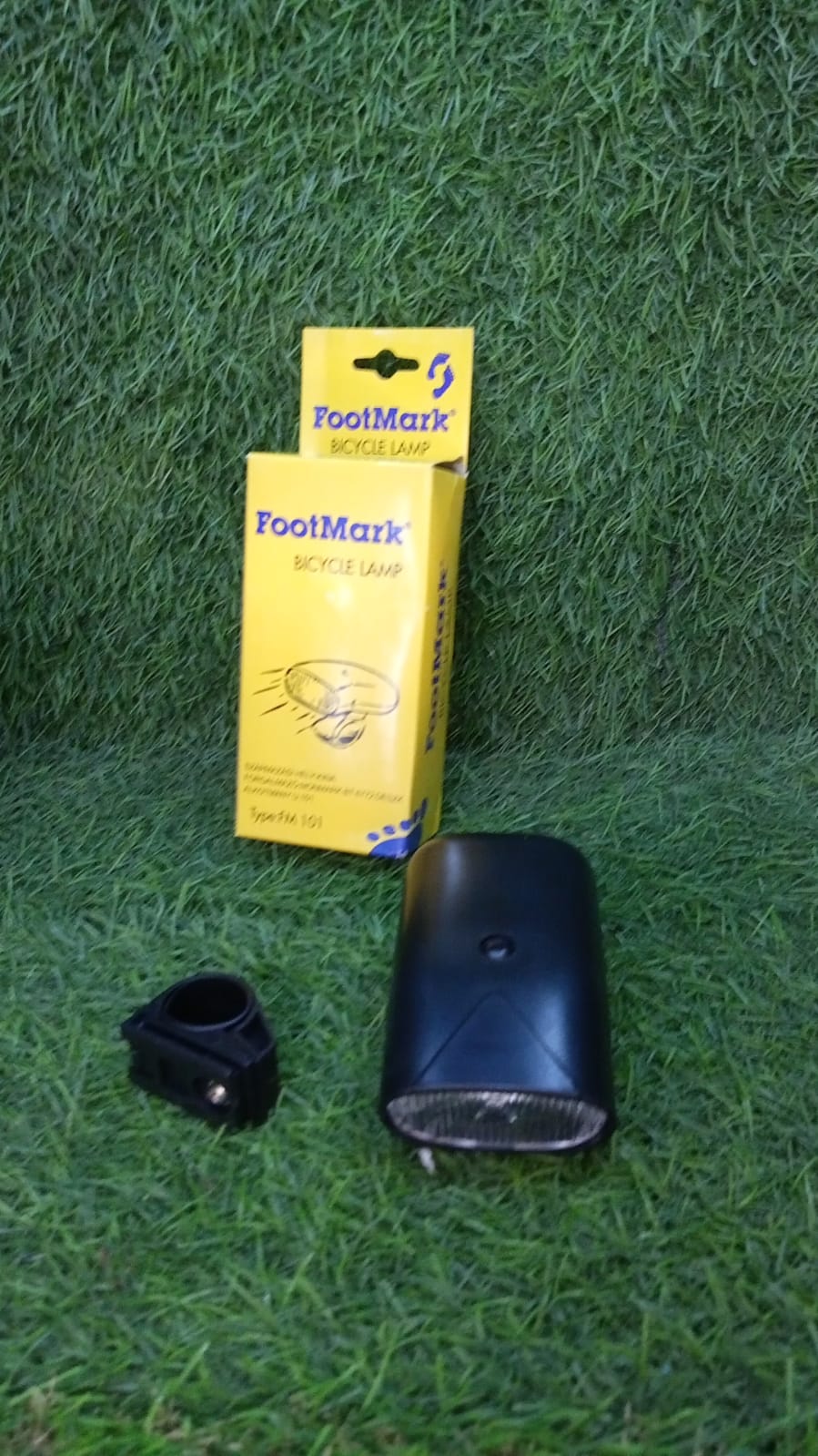 7521 Cycle Light Waterproof Quick Release Bike Front Light Lamp Suitable For Bike & Cycle (Battry Not included)